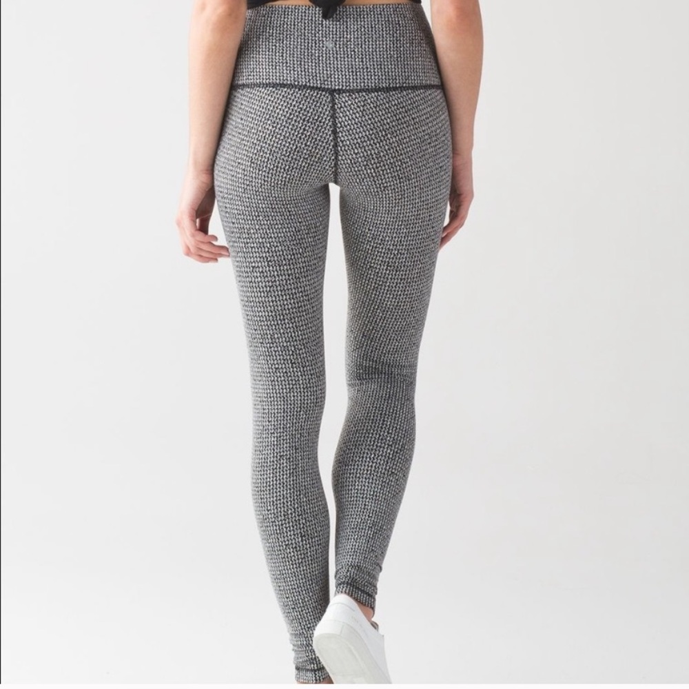 Lululemon Houndstooth leggings